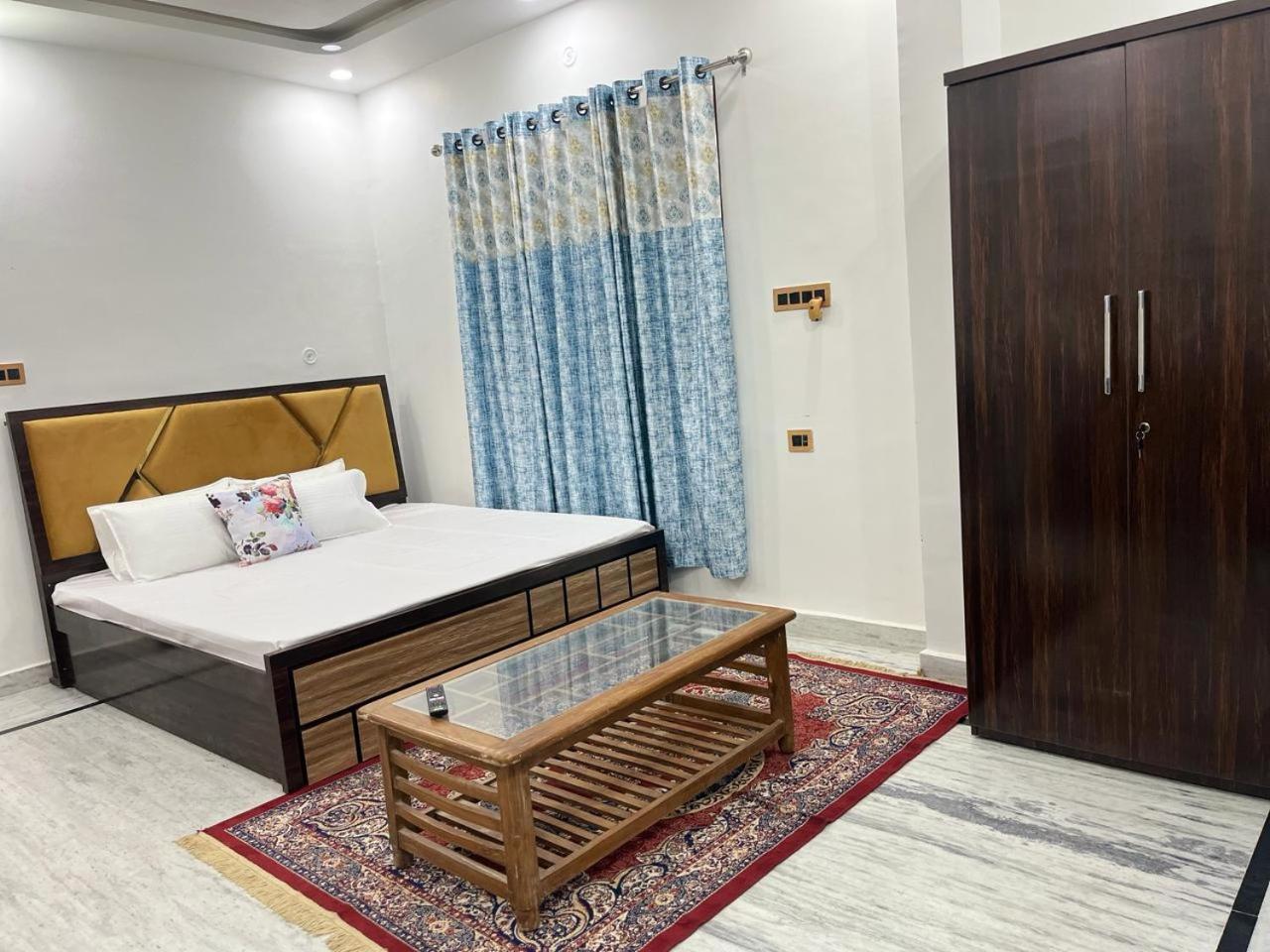 Shri Ram International Home Stay Ayodhya Exterior foto